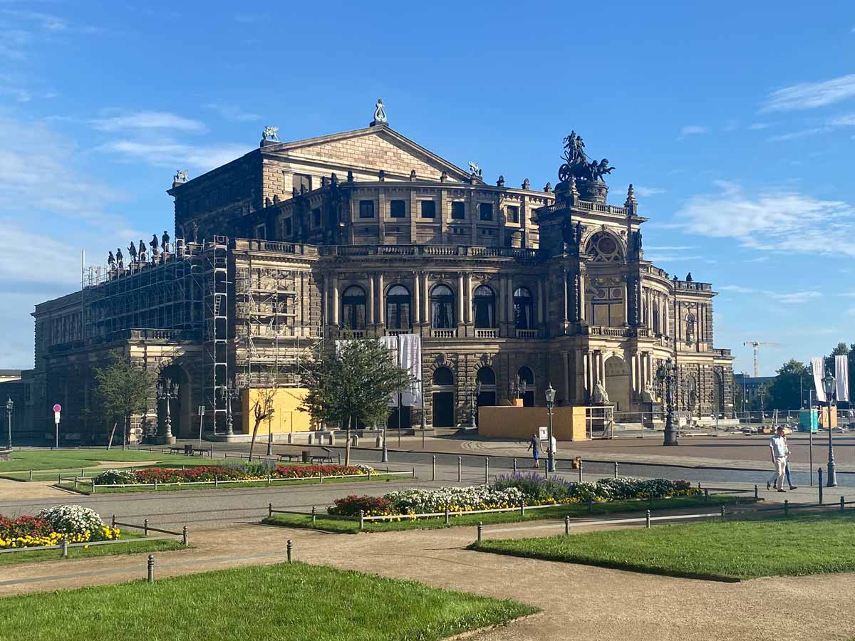 Referenz: Semperoper Dresden